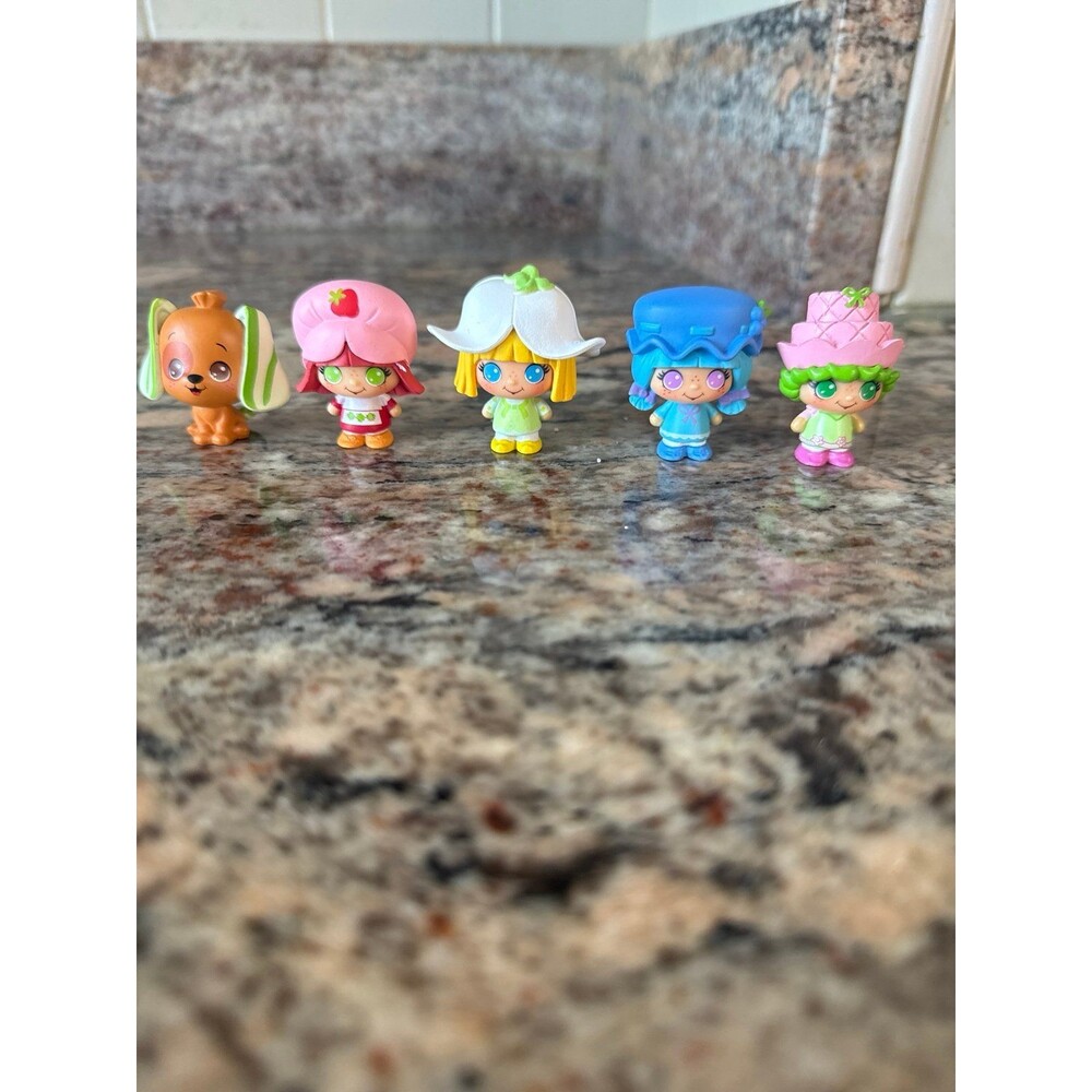 Strawberry Shortcake Micro Series 1 Figures set of 5